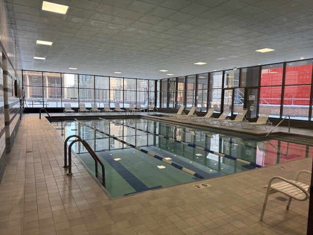 Building Photo - 211 E Ohio St