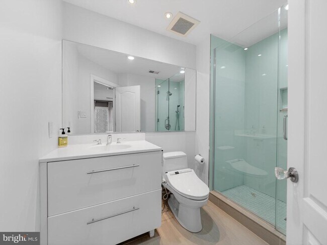 Building Photo - 11701 Winterset Terrace