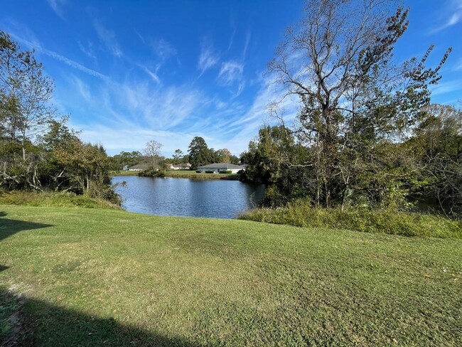 Building Photo - 2/2 Condo in Desirable Turkey Creek