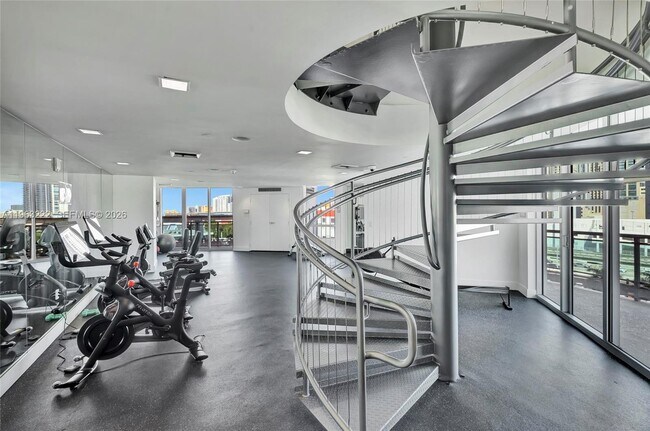 Building Photo - 350 S Miami Ave