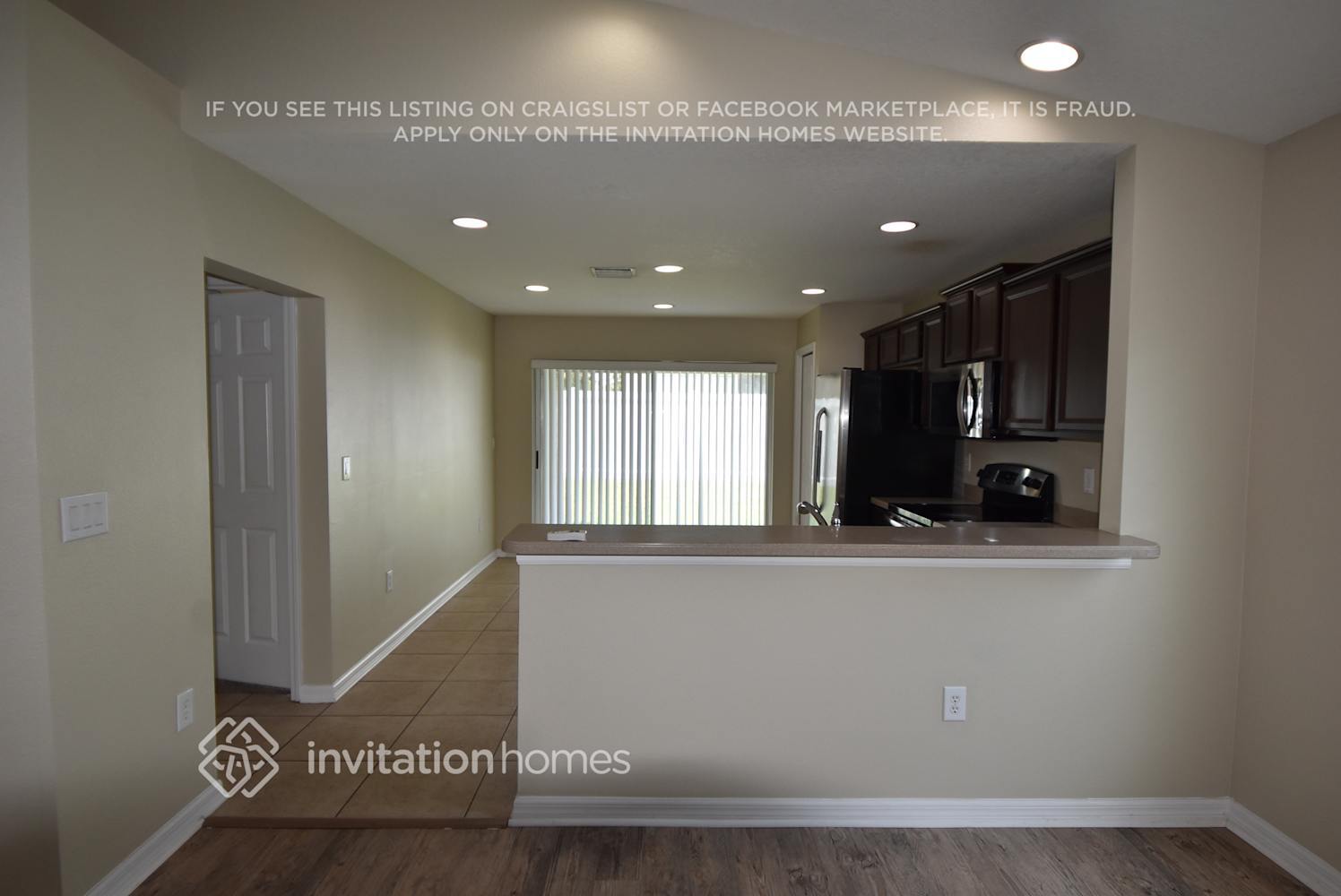 Building Photo - 8222 Summer Wood Ln