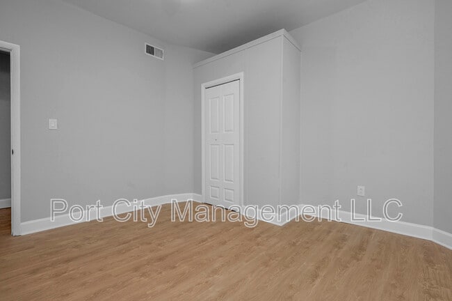 Building Photo - 2800 Harford Rd