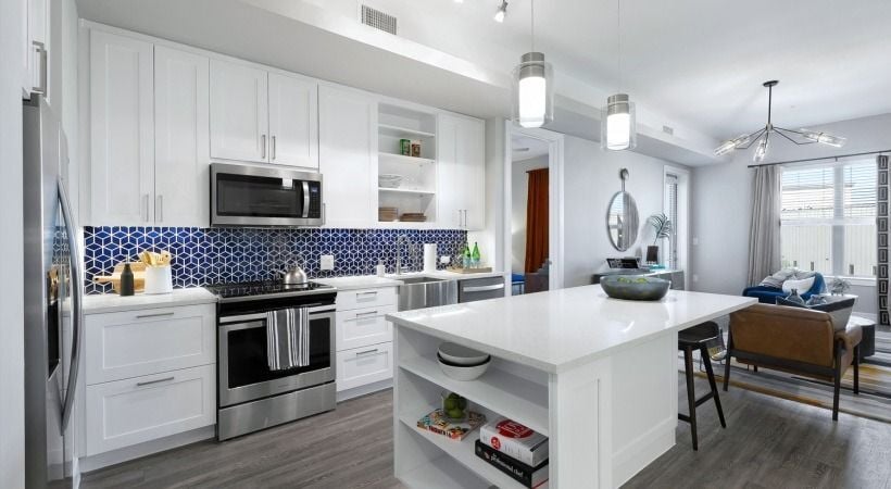 Building Photo - 10727 Domain Dr
