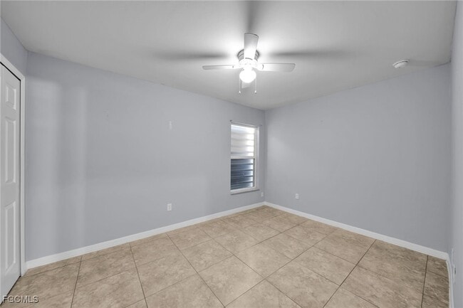 Building Photo - 1619 SW 33rd St