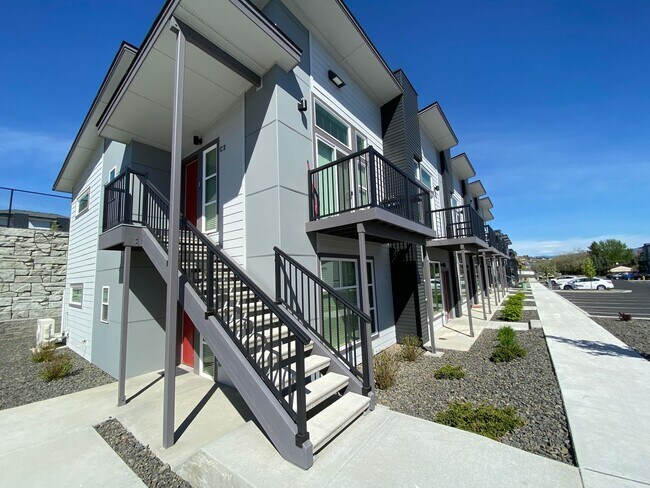 Building Photo - CC, LLC - Bldg 20