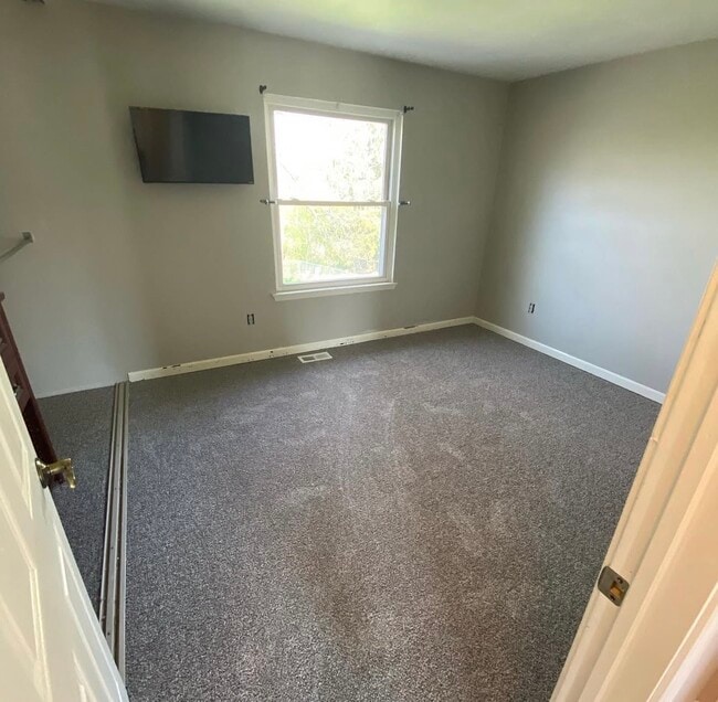 Building Photo - 23545 Valley Starr Dr