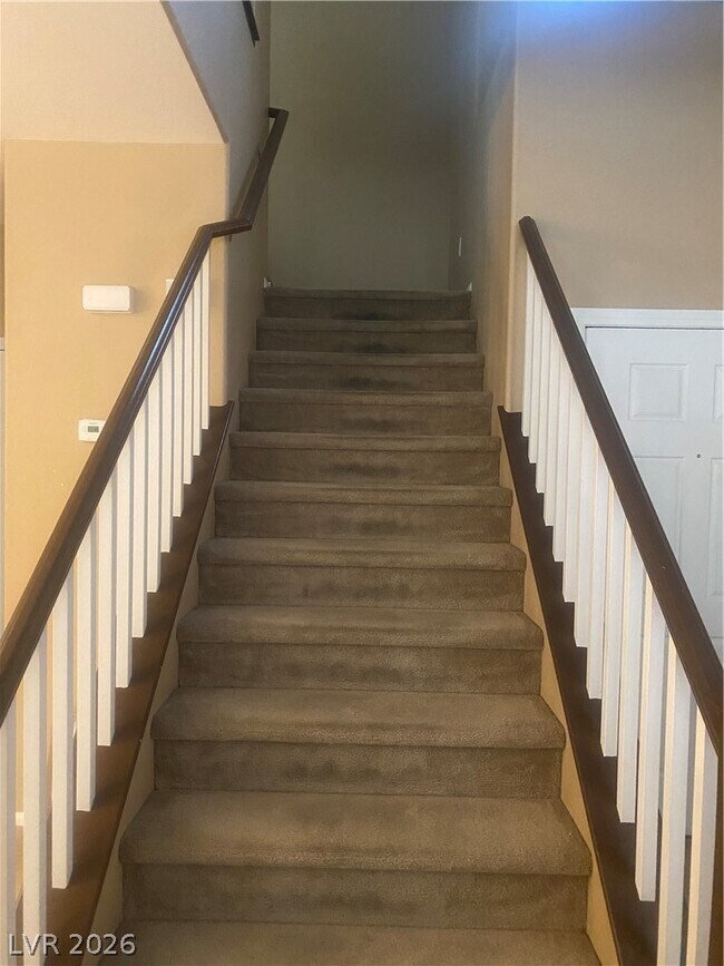 Building Photo - 7469 Calzado Dr