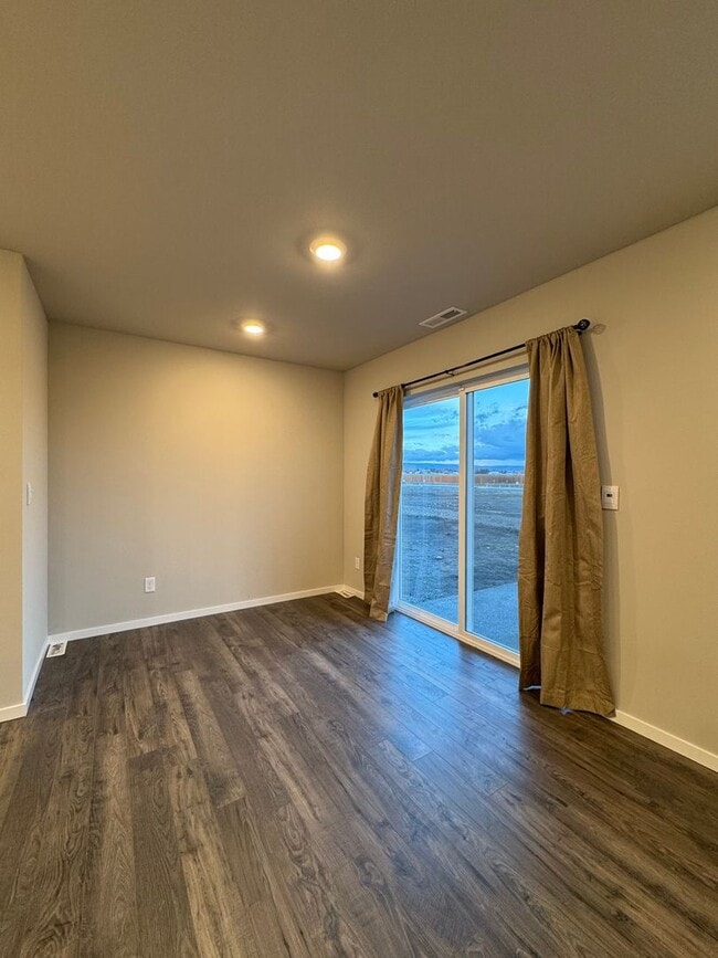 Building Photo - Brand-New 3-Bed Home with 2-Car Garage