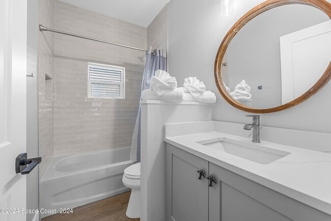 Building Photo - 19 Vip Is