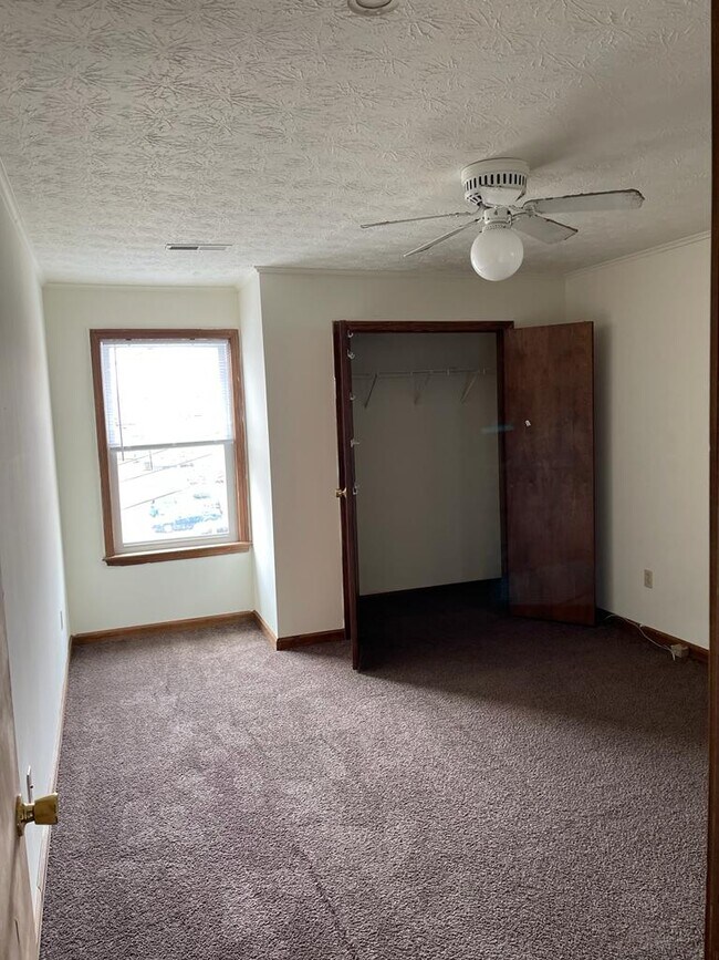 Primary Photo - 1517 6th Ave