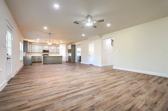 Building Photo - 1115 Bell St