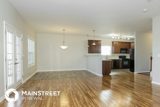 Building Photo - 5979 Coopers Hawk Trail