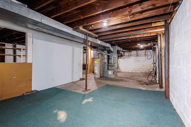 Building Photo - An Adorable Bungalow in the Havelock area ...
