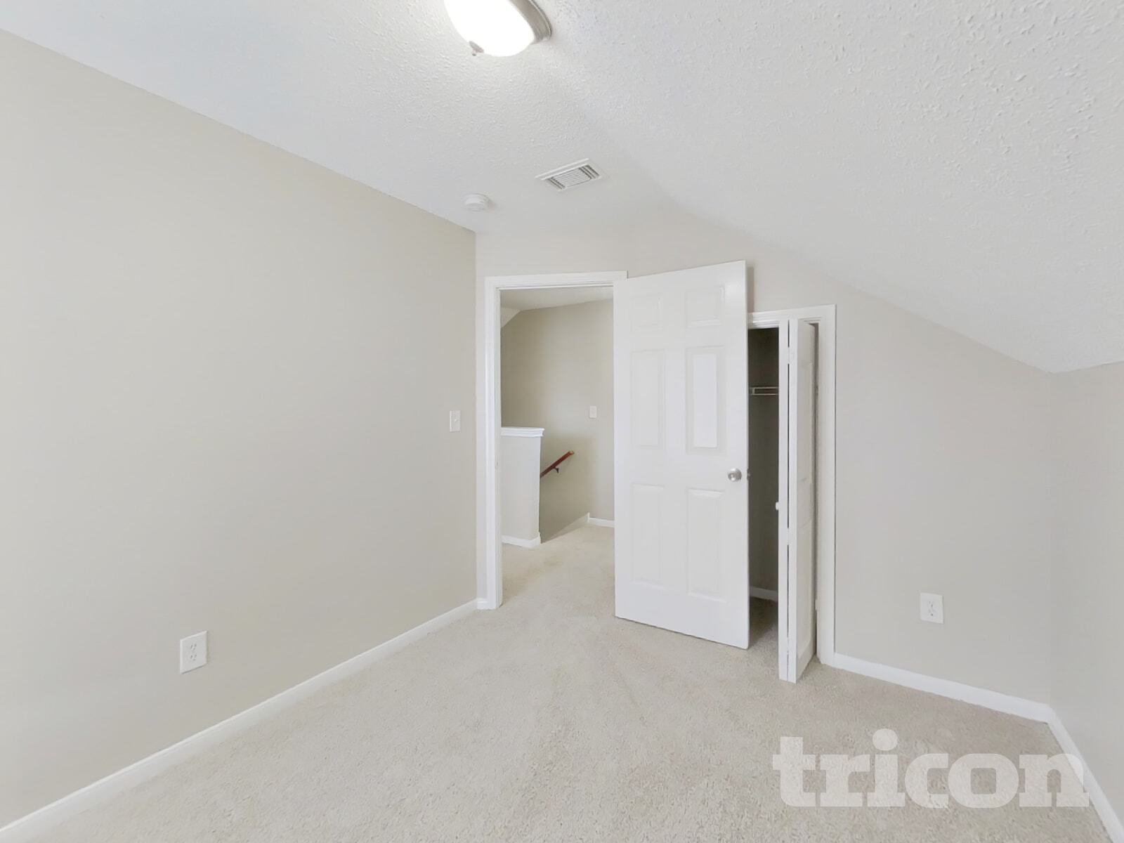 Building Photo - 3210 Kelling St
