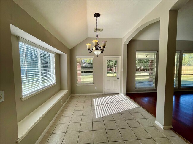 Building Photo - 16507 Shady Canyon Ct
