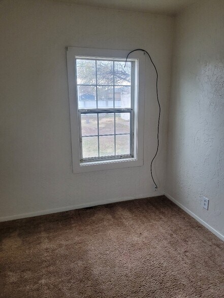 Building Photo - 3610 NE 13th Ave