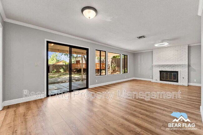 Building Photo - 1601 Wyndham Way