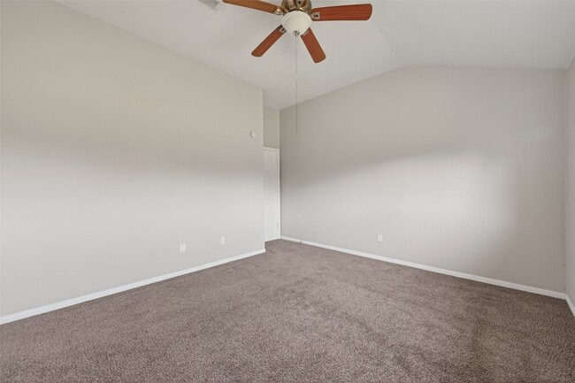 Building Photo - 22718 Pebworth Pl