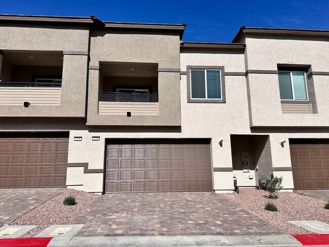 Building Photo - 329 Laurel Peak Dr