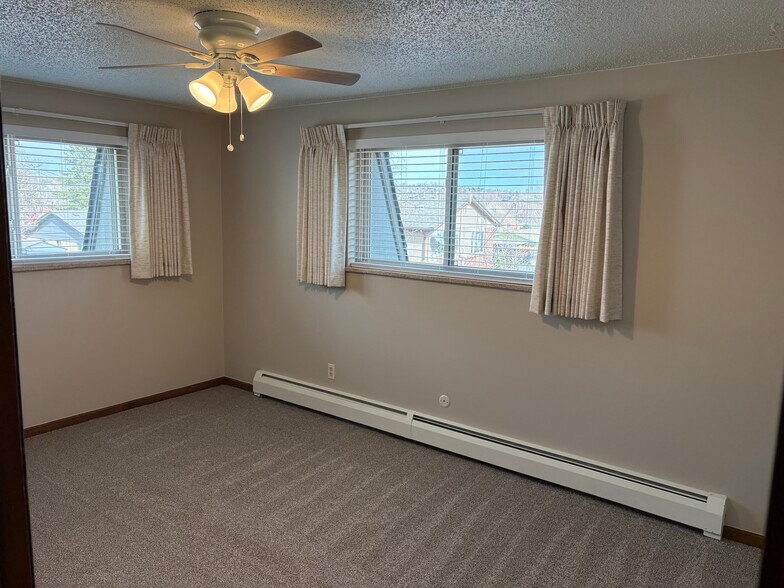 Building Photo - Cedar Crest Apartments