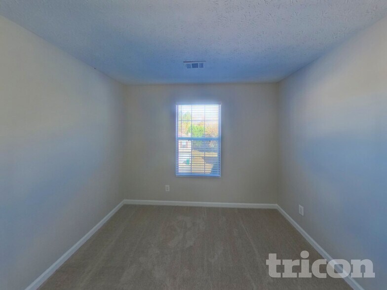 Building Photo - 7447 Edenberry Way