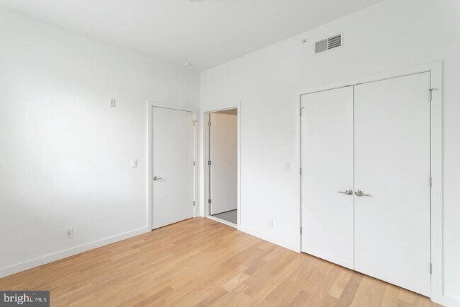 Building Photo - 507 S 8th St
