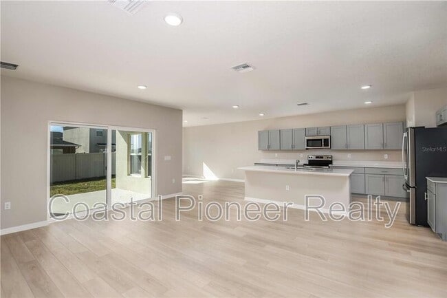 Building Photo - 12831 Canter Call Rd