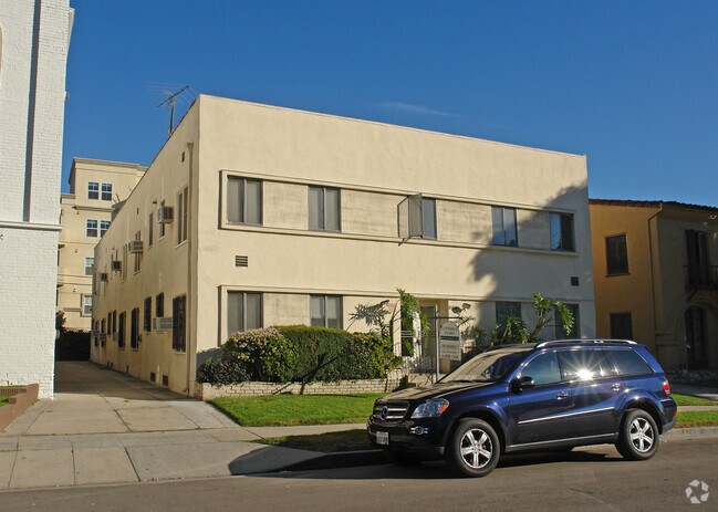 Building Photo - 660 S. Cloverdale Ave.