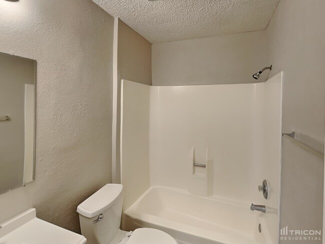 Building Photo - 23326 Dew Wood Ln