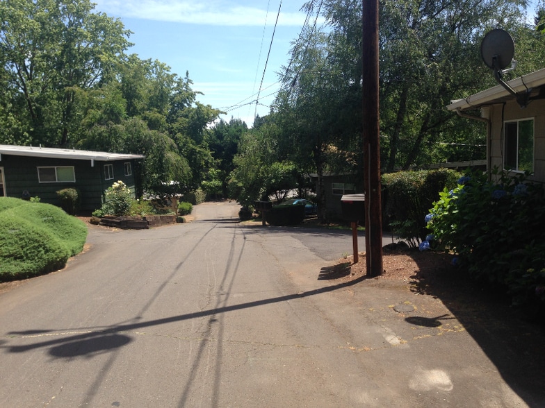 Building Photo - 106-209 Harvard Ct SE