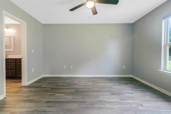 Building Photo - 3328 Broadview Cir