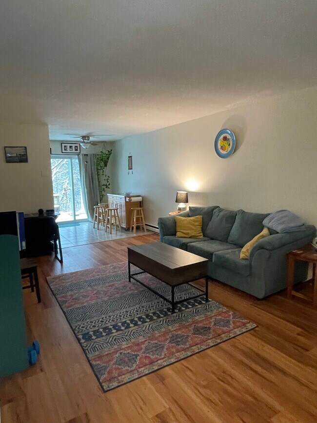 5 Grandview Dr 5 Grandview Dr South Burlington VT 05403 Apartment