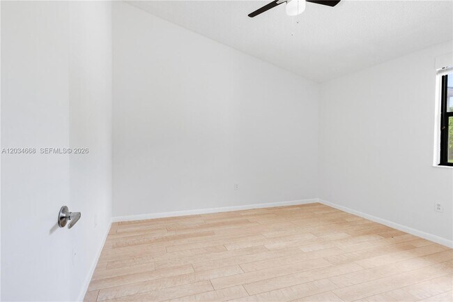 Building Photo - 104 NW 98th Terrace