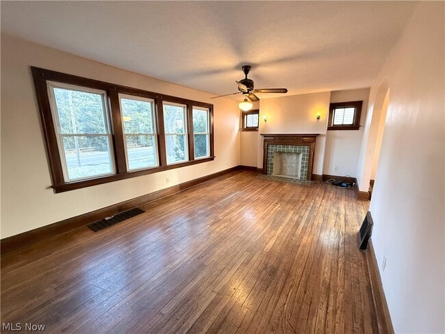 Building Photo - 837 Eastland Ave