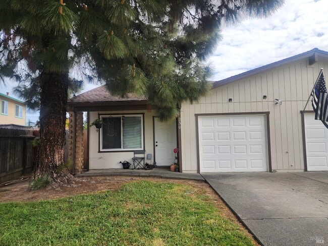 Building Photo - 230 Bel Air Dr