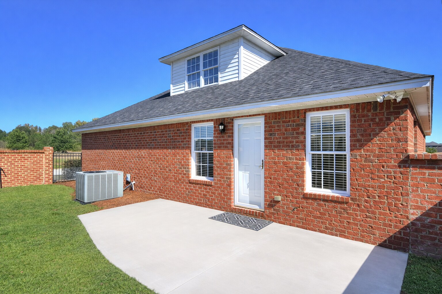 Building Photo - 2198 Balclutha Ln