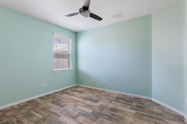 Building Photo - 2324 Vineyard Terrace Ln