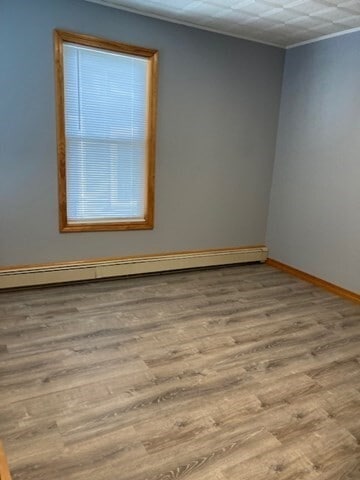 Building Photo - 28 Lake St