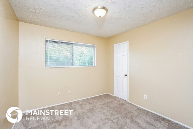 Building Photo - 4302 Stonehenge Trail