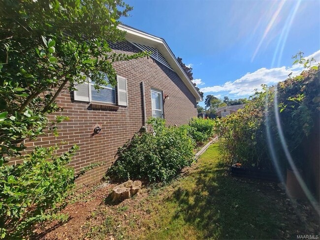 Building Photo - 109 Griffith Ave