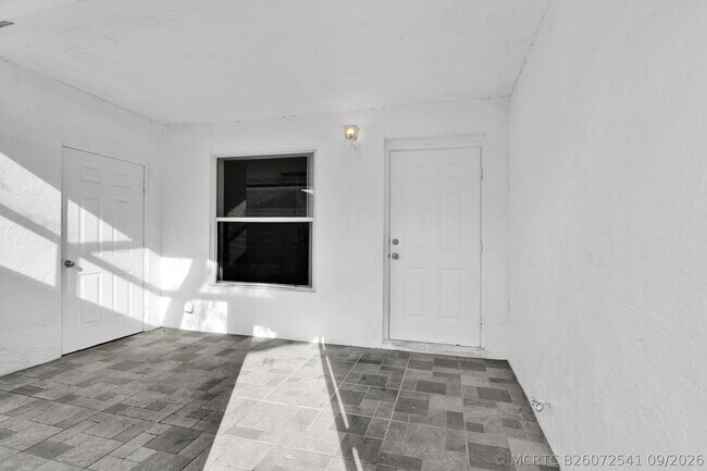 Building Photo - 13978 Folkestone Cir