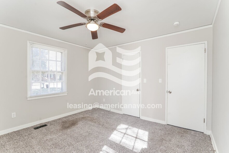 Building Photo - 2506 Coleman Ave