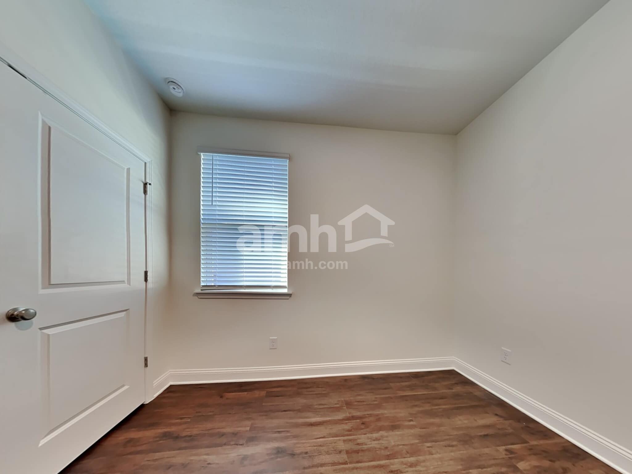 Building Photo - 551 Onate Cir