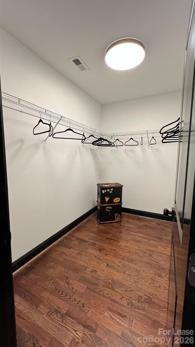 Building Photo - 2301 Remount Rd