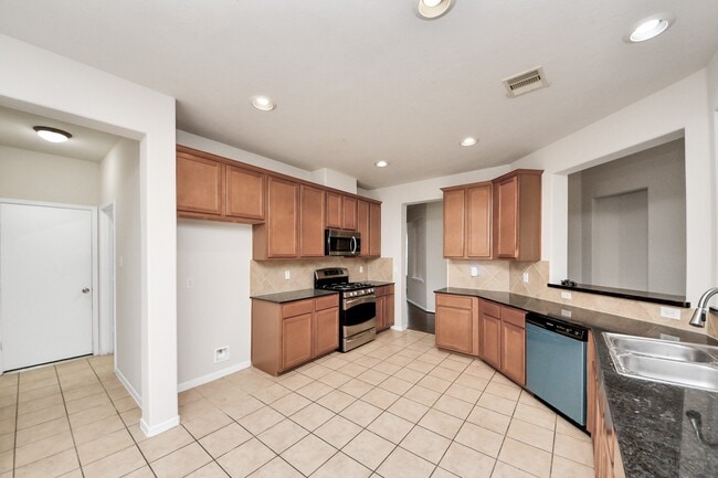 Building Photo - 24523 Red Bluff Tr