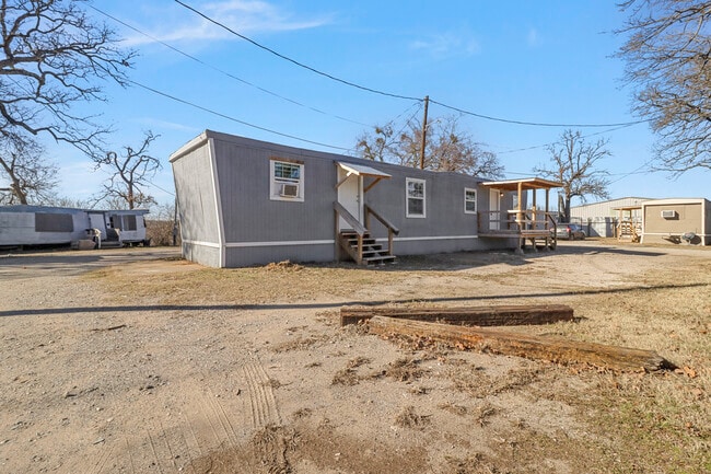 Building Photo - Newly Rehabbed Mobile Home For Rent