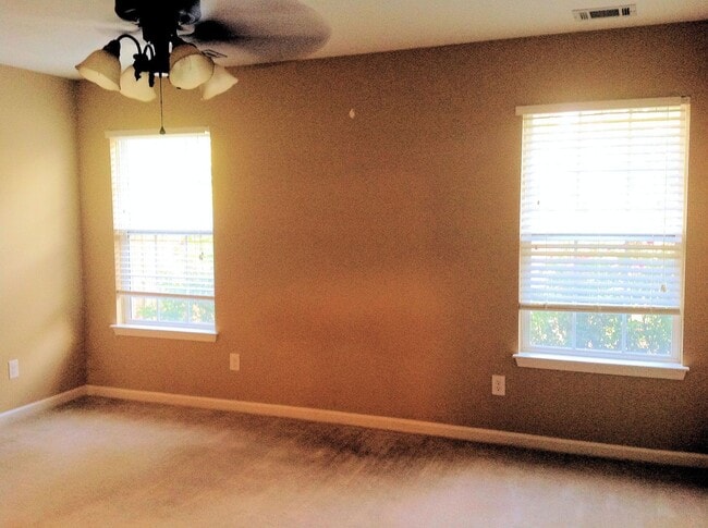 Primary Photo - Freshly repainted, Cul-de-sac home close to Ft. Gordon Gate 6