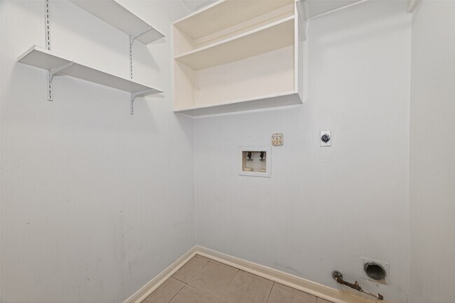 Building Photo - 17106 Pecan Acres Dr