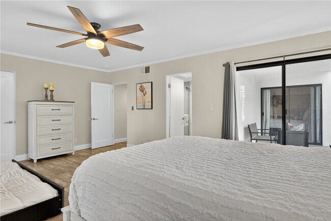 Building Photo - 75407 Montecito Dr