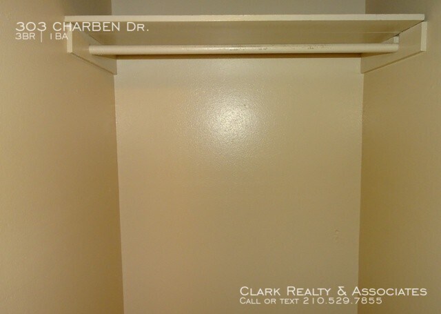Building Photo - 303 Charben Dr., San Antonio, TX. 78237